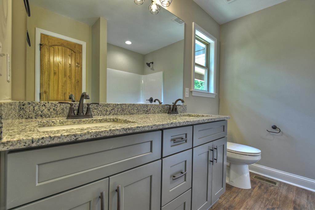 297 Oneida Circle