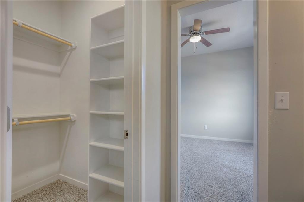 1095 N Findley Street