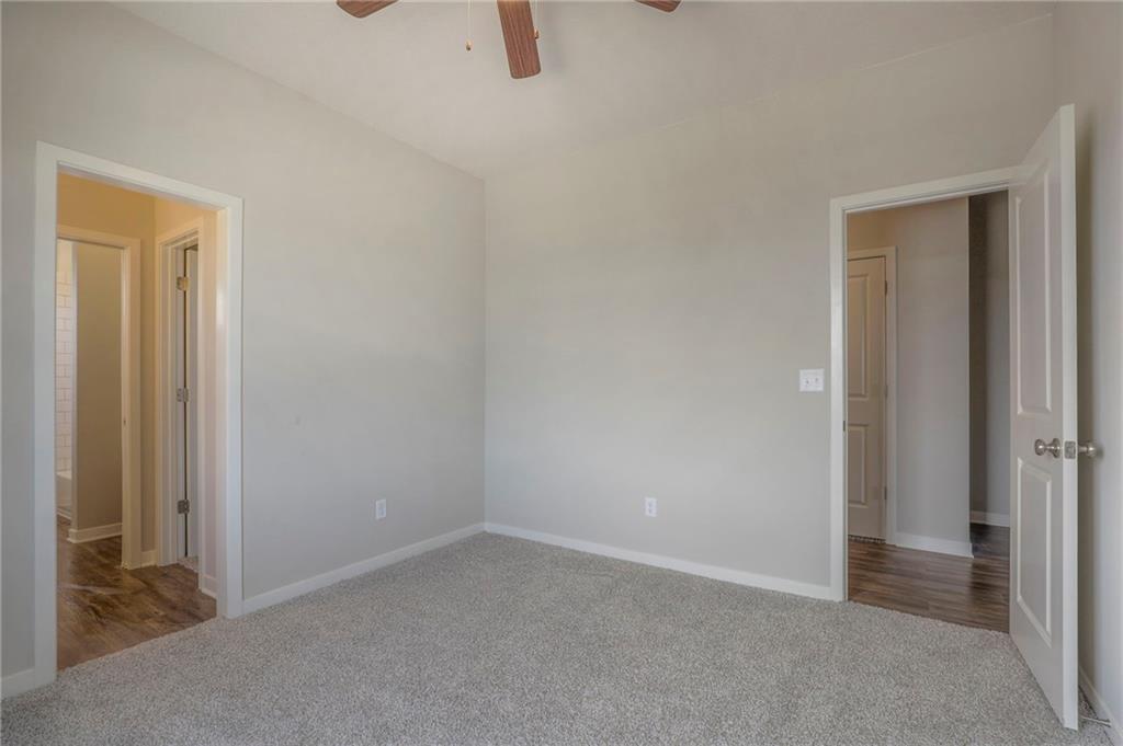 1095 N Findley Street