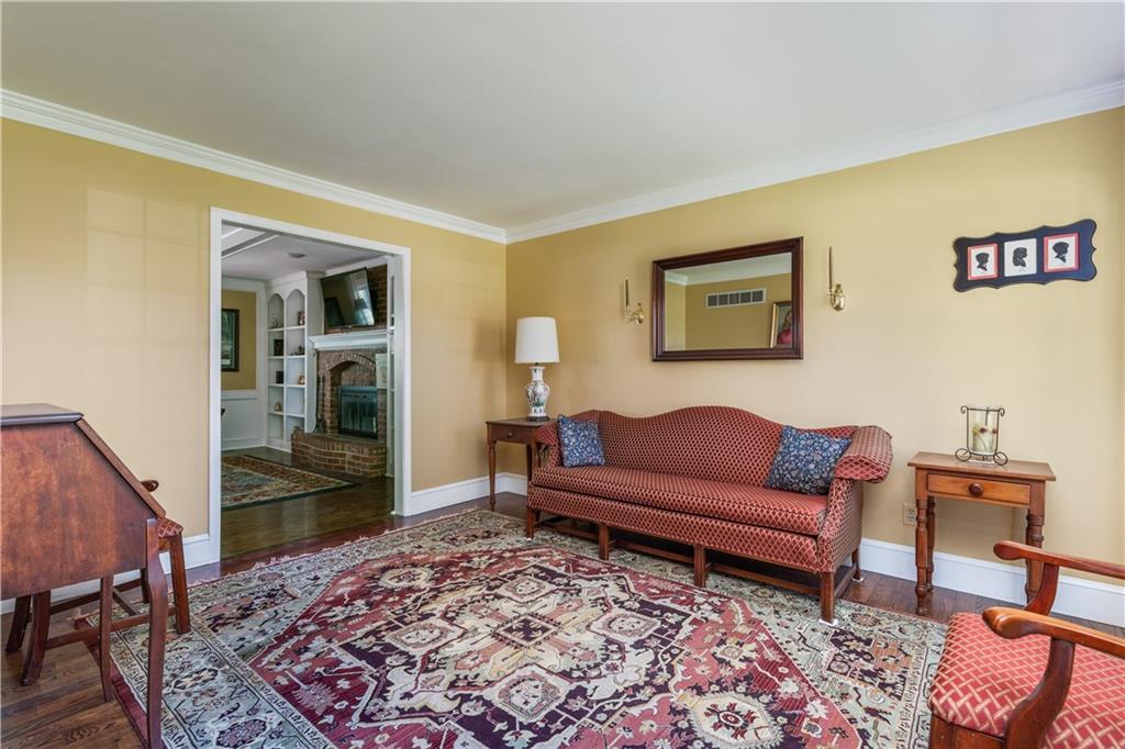 706 N Persimmon View Circle