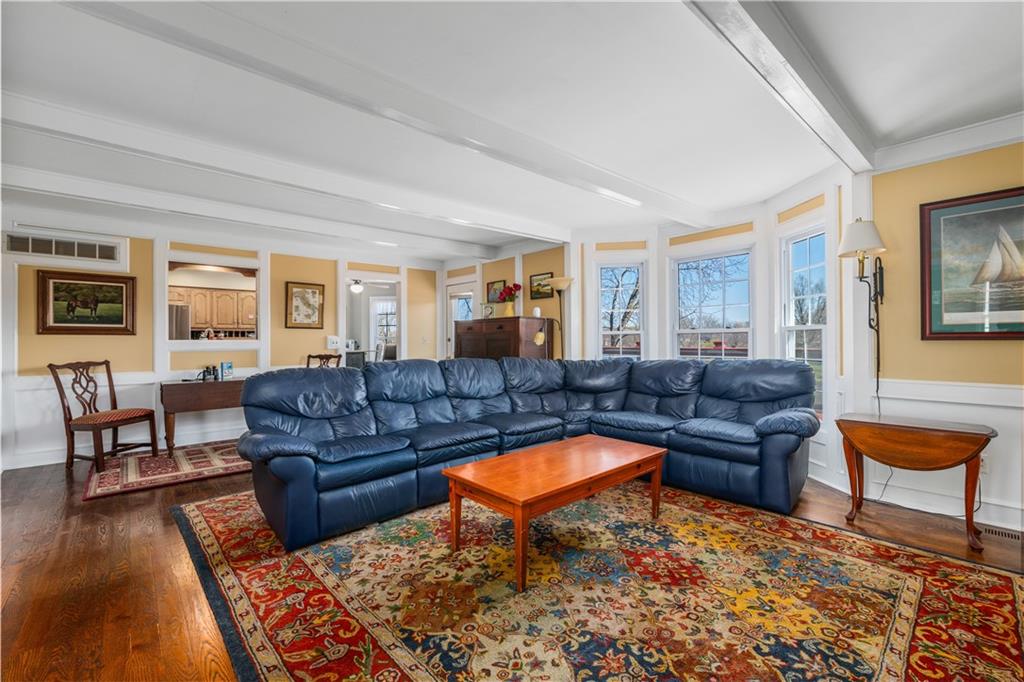 706 N Persimmon View Circle