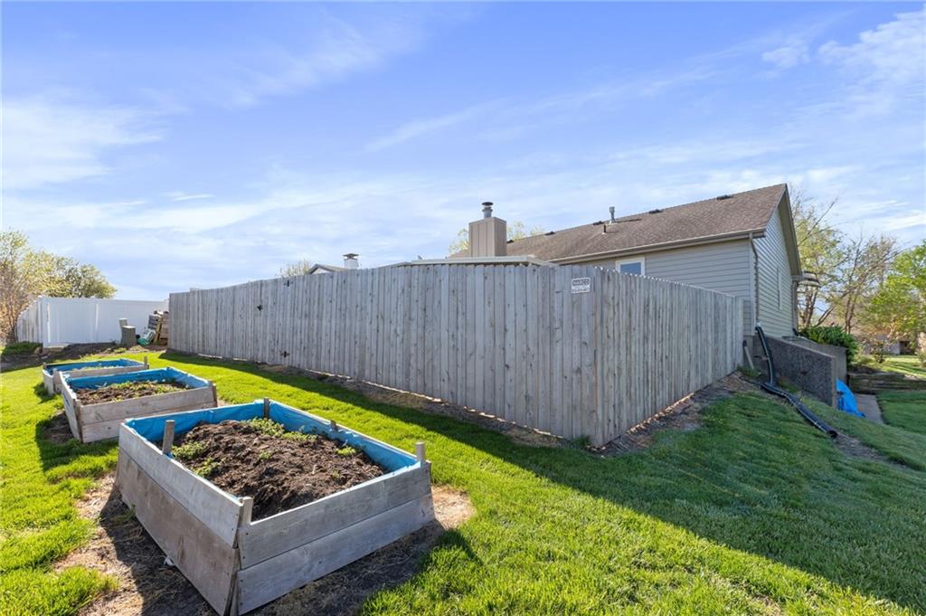 126 E Westhoff Place