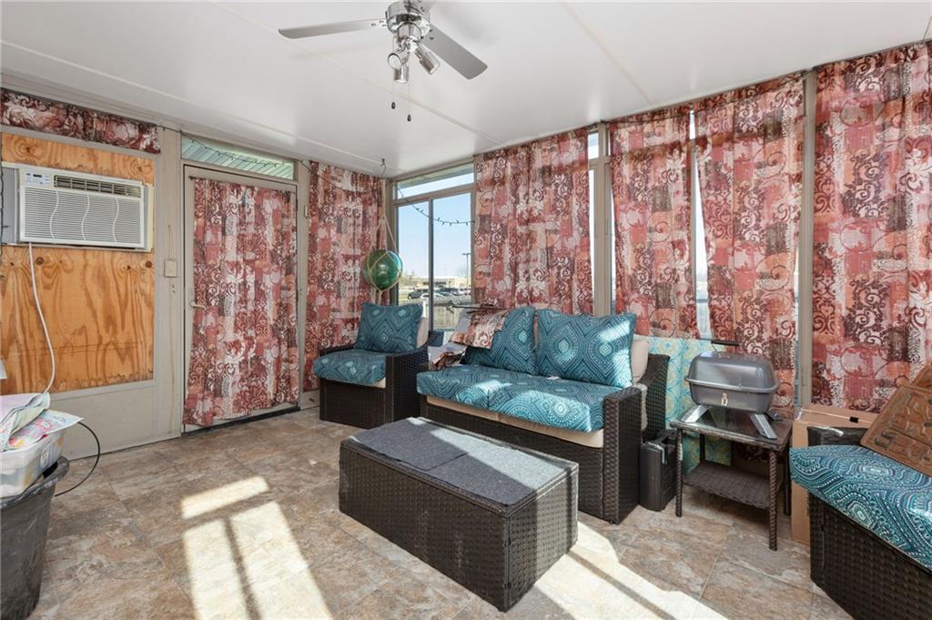 126 E Westhoff Place