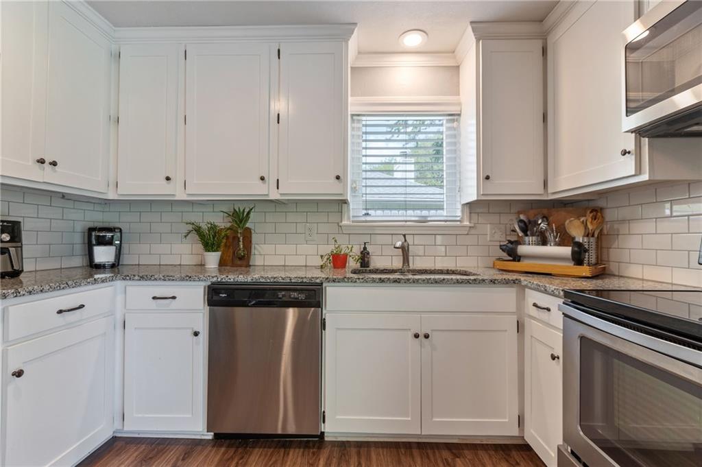 14221 S Summertree Lane