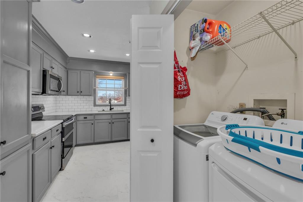 11921 W 49th Terrace