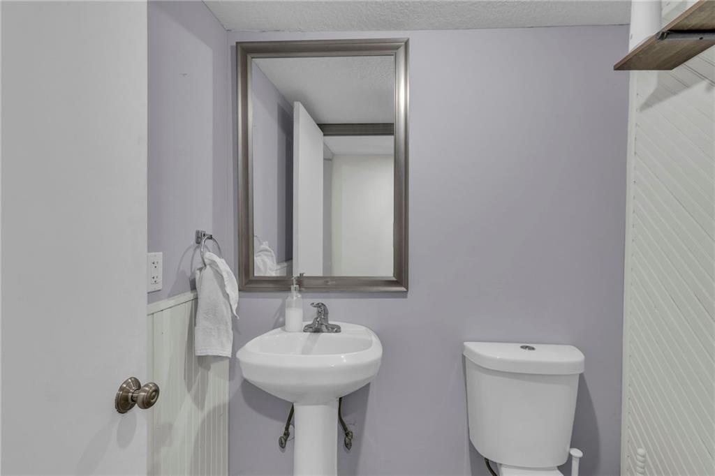 11921 W 49th Terrace