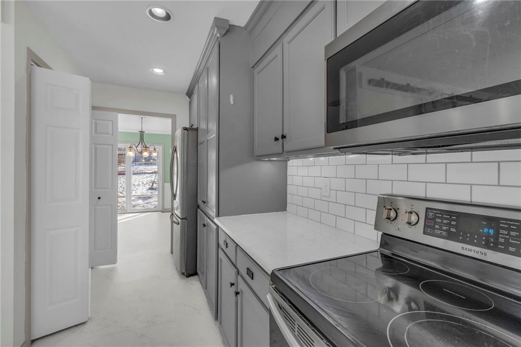 11921 W 49th Terrace