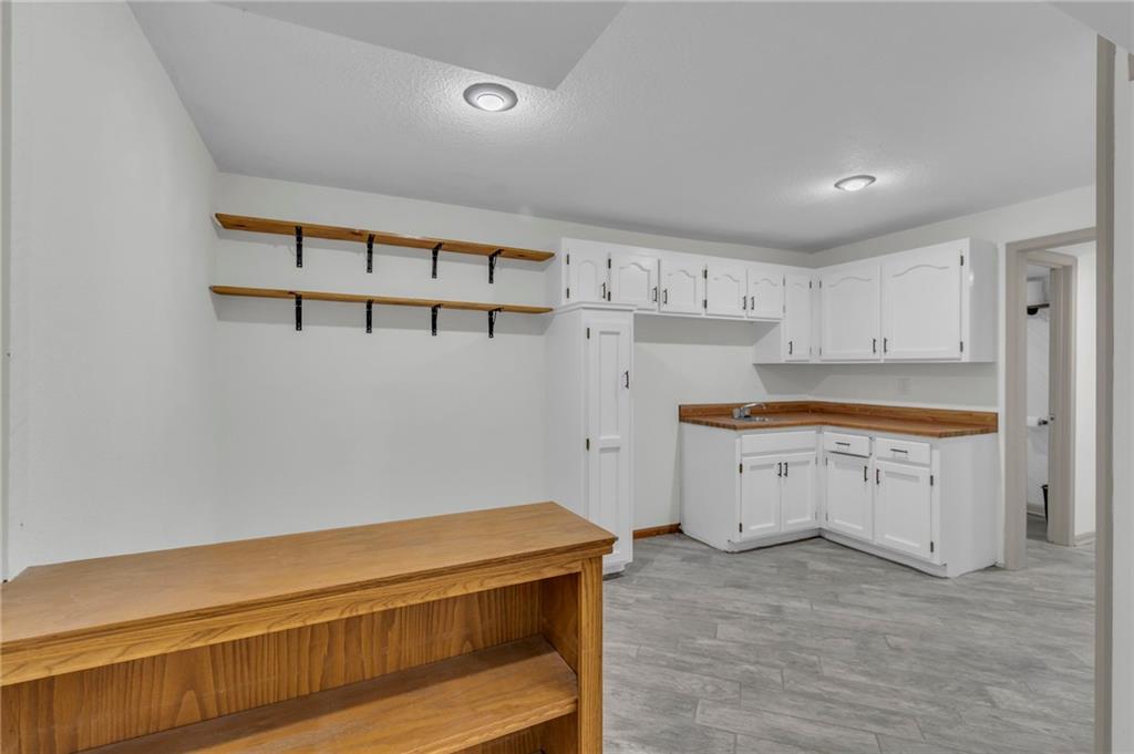 11921 W 49th Terrace