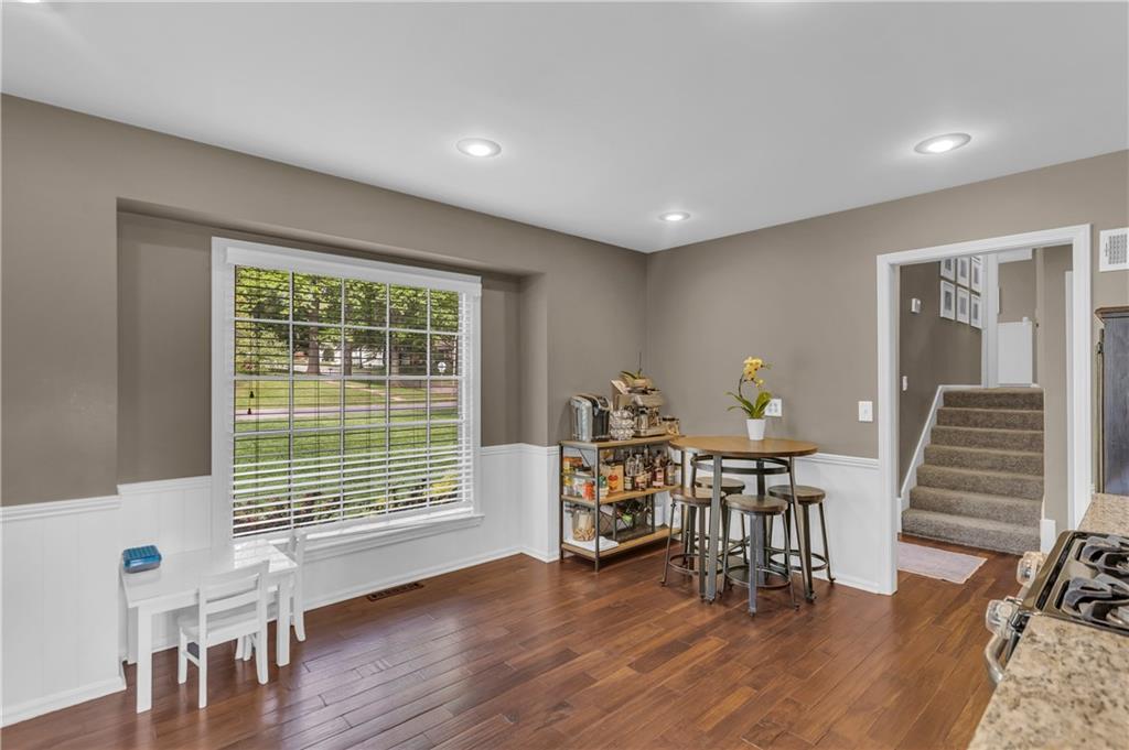 10001 Monrovia Street