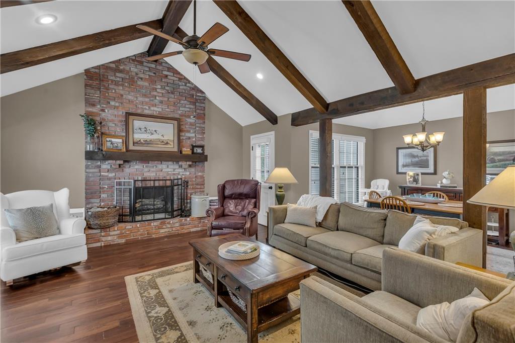 10001 Monrovia Street