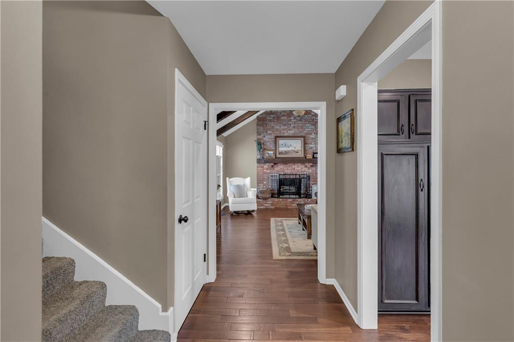 10001 Monrovia Street