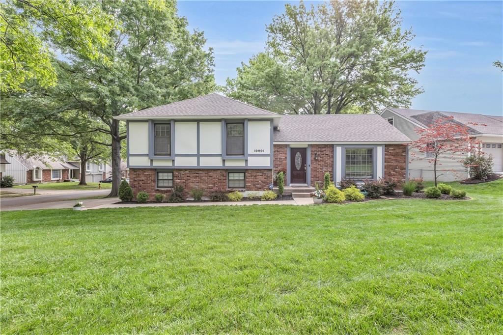 10001 Monrovia Street