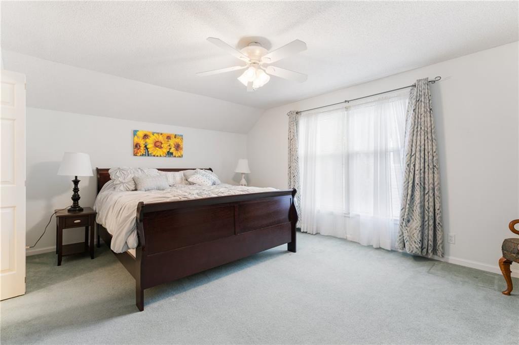 12484 S Hallet Street