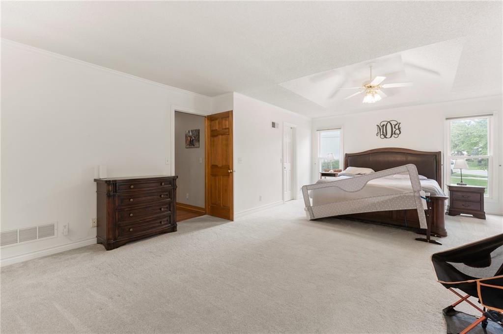 12484 S Hallet Street