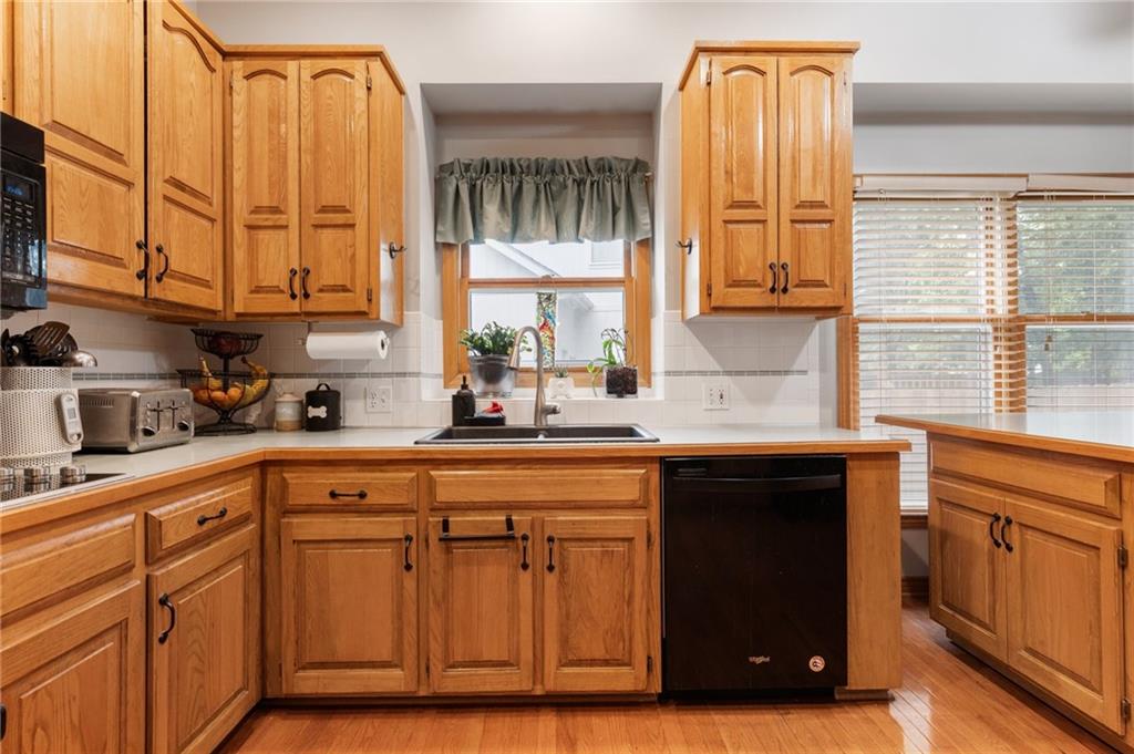 12484 S Hallet Street