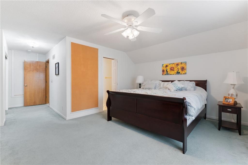 12484 S Hallet Street