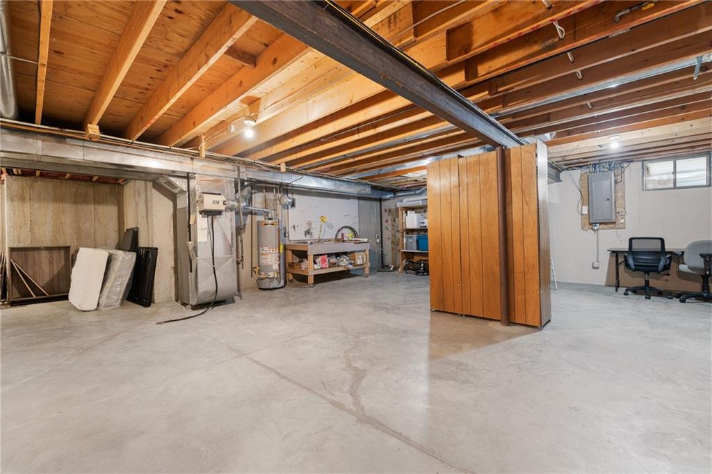 12484 S Hallet Street