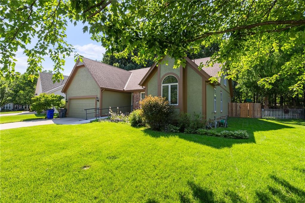 12484 S Hallet Street