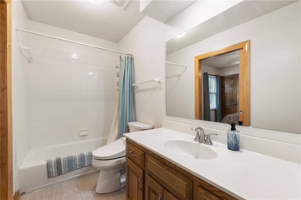 12484 S Hallet Street