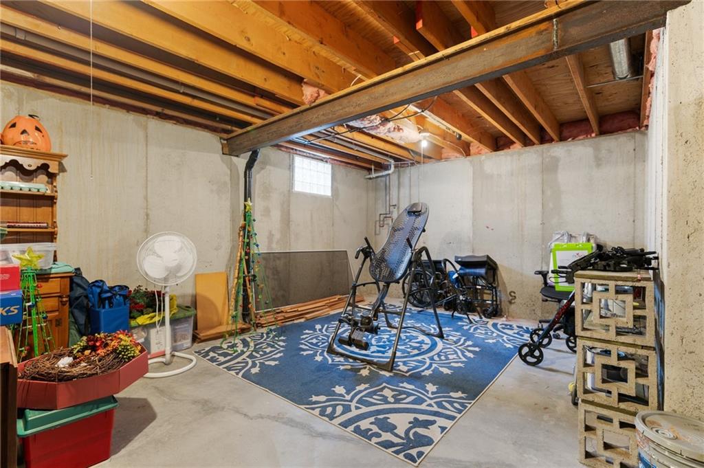 12484 S Hallet Street