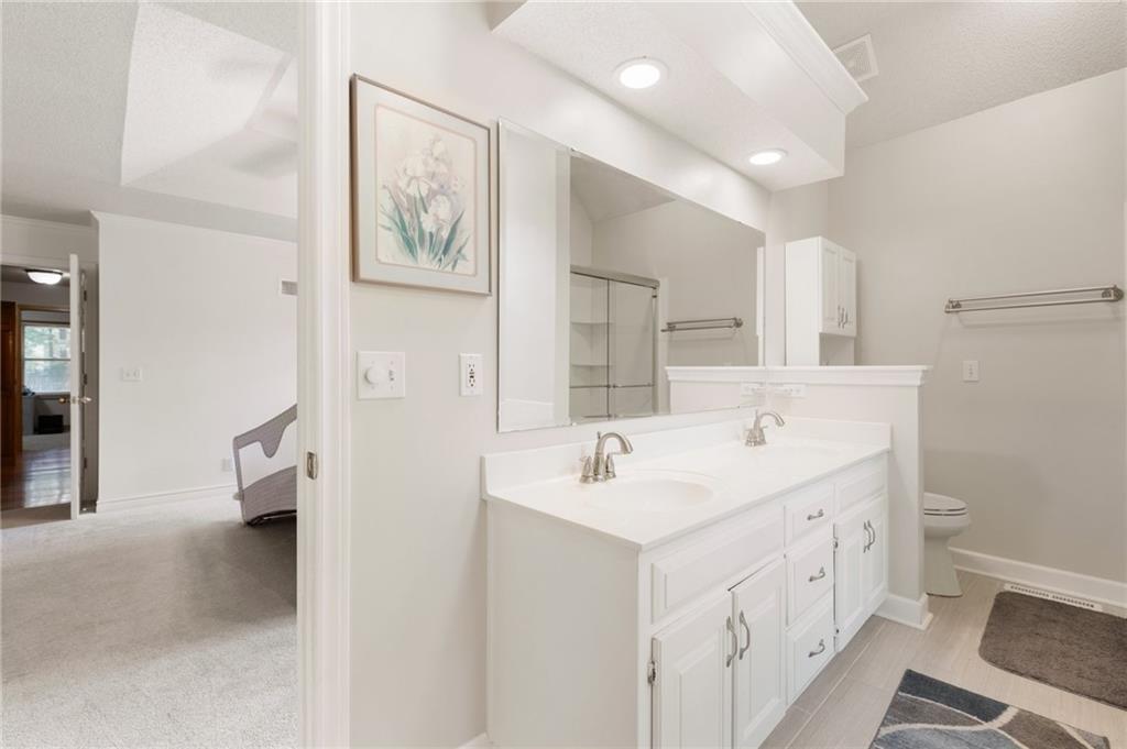 12484 S Hallet Street