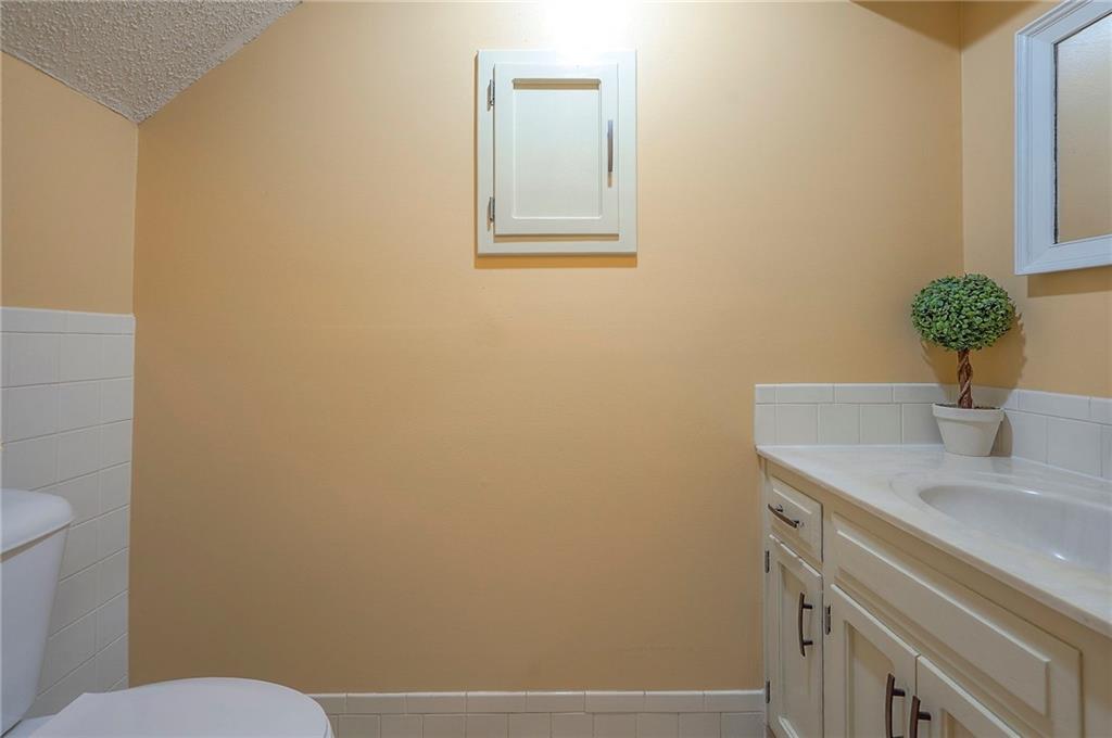 2108 E Sleepy Hollow Drive