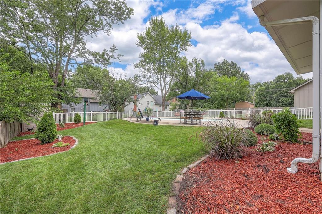 2108 E Sleepy Hollow Drive