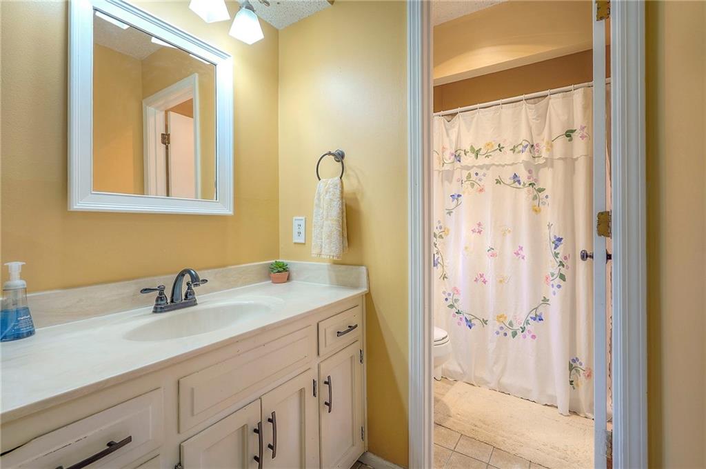 2108 E Sleepy Hollow Drive