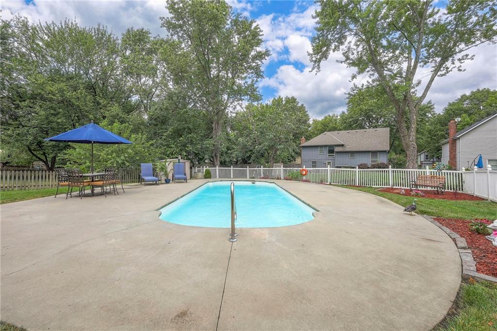 2108 E Sleepy Hollow Drive