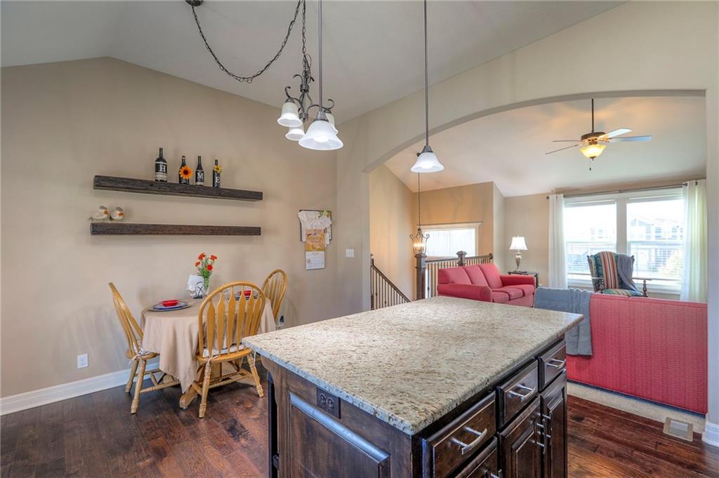 19586 W 121st Street