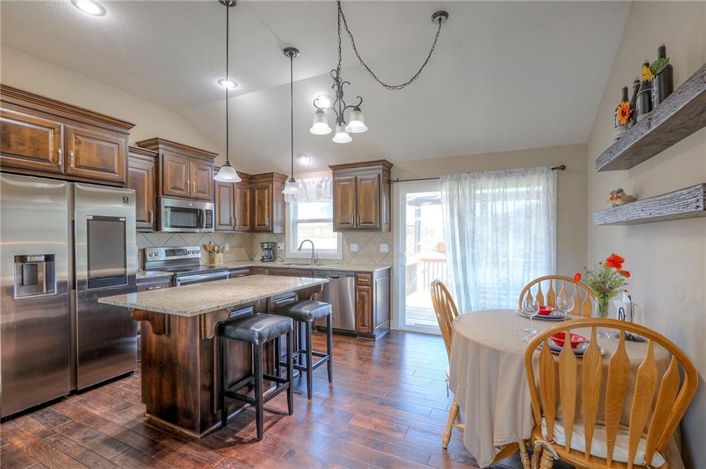 19586 W 121st Street