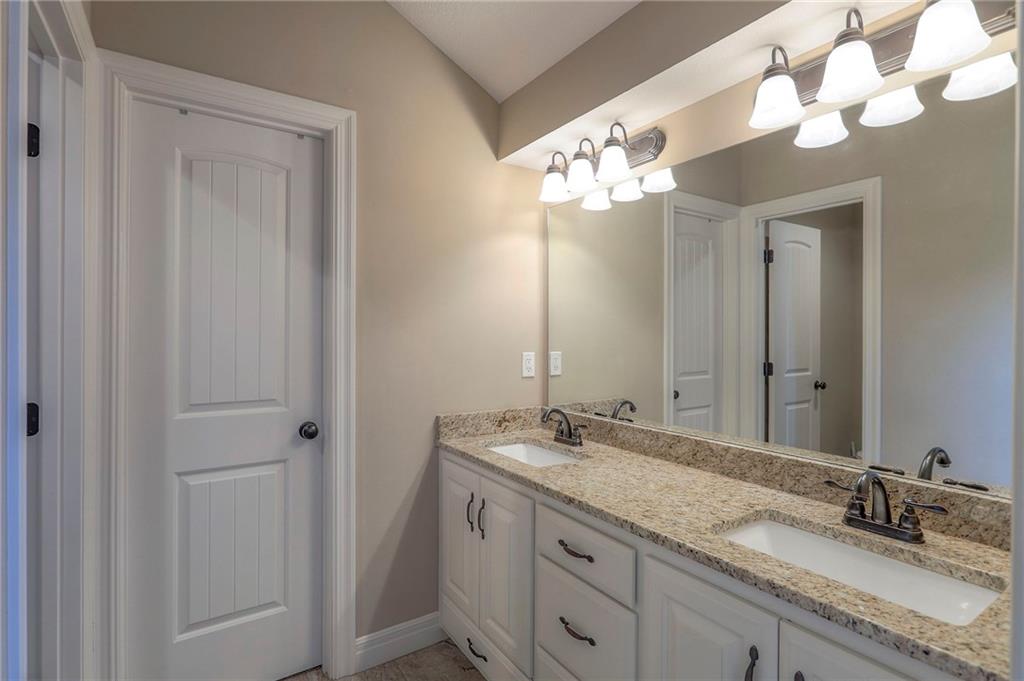 19586 W 121st Street