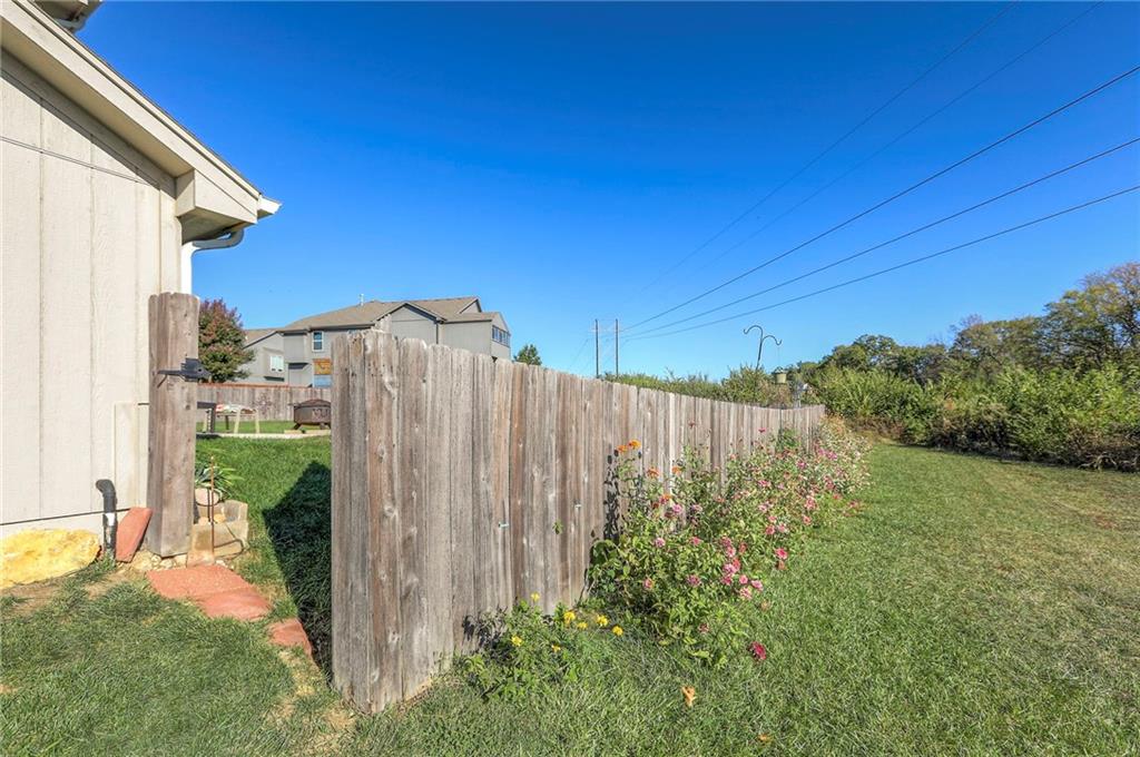 19586 W 121st Street