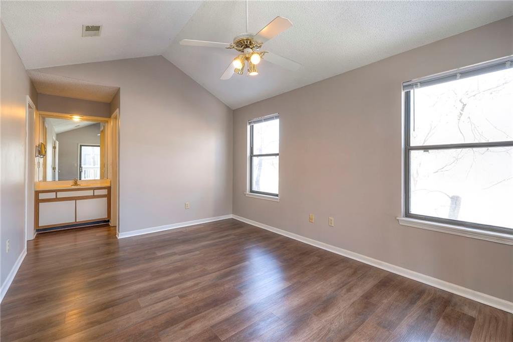 8848 W 106th Terrace