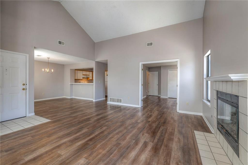 8848 W 106th Terrace