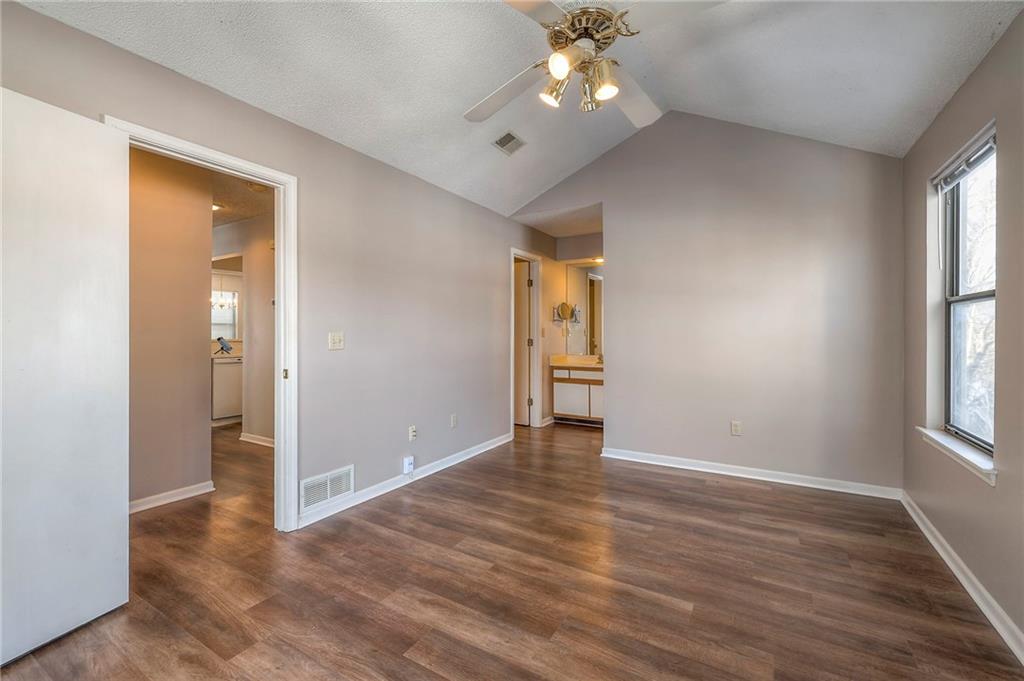 8848 W 106th Terrace