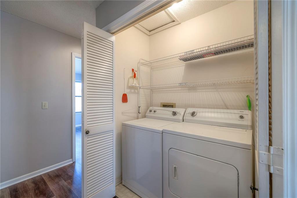 8848 W 106th Terrace