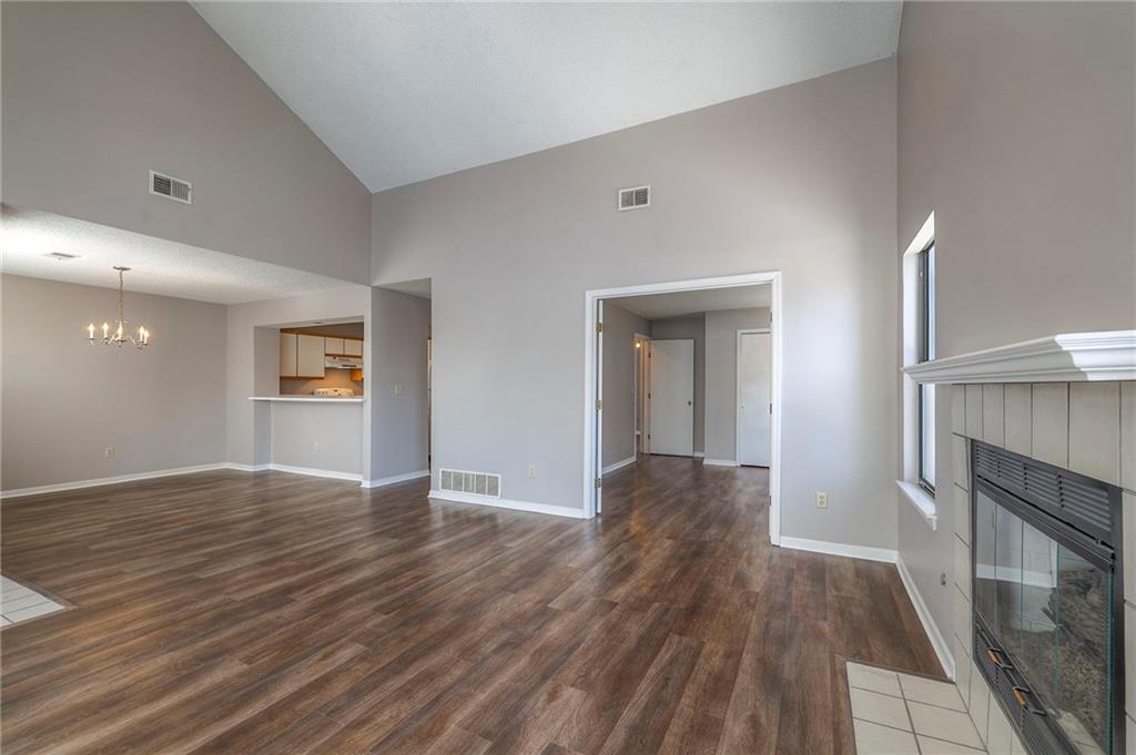 8848 W 106th Terrace