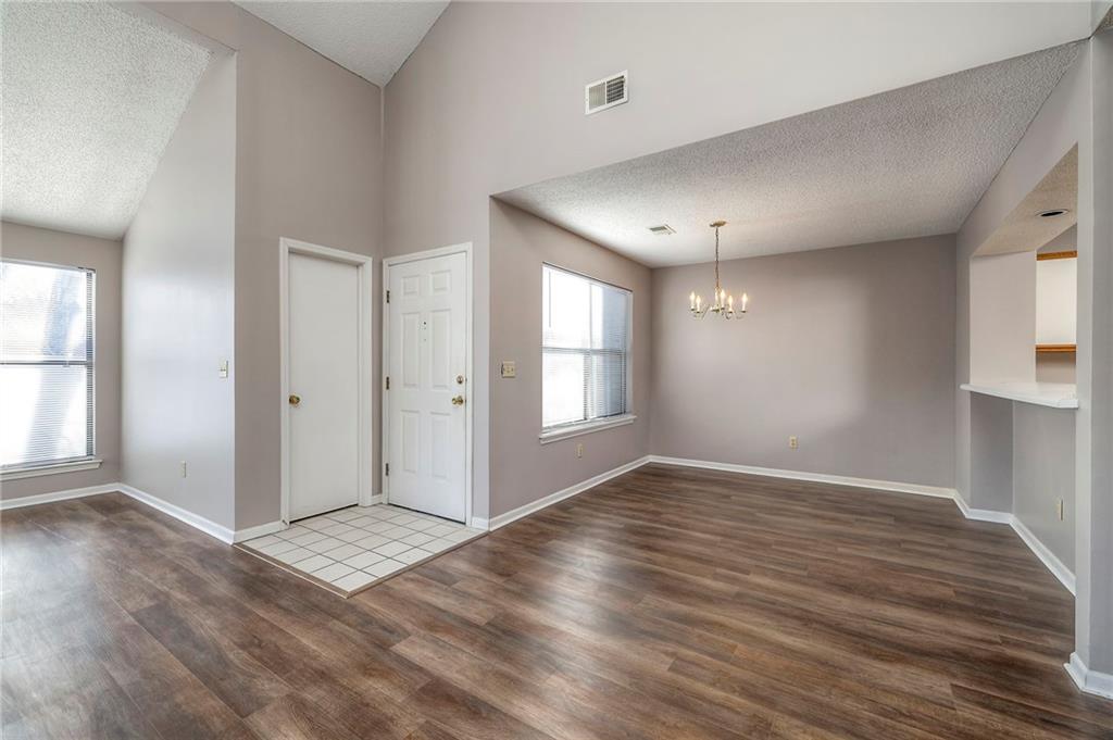 8848 W 106th Terrace