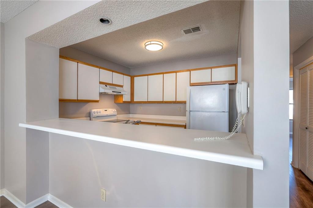 8848 W 106th Terrace