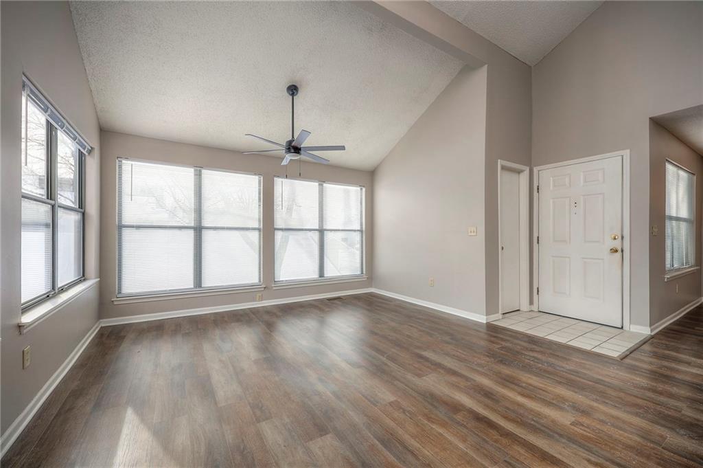 8848 W 106th Terrace