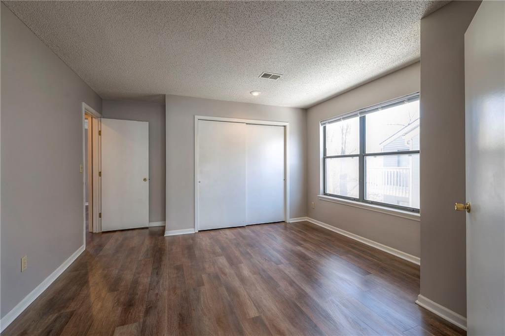 8848 W 106th Terrace