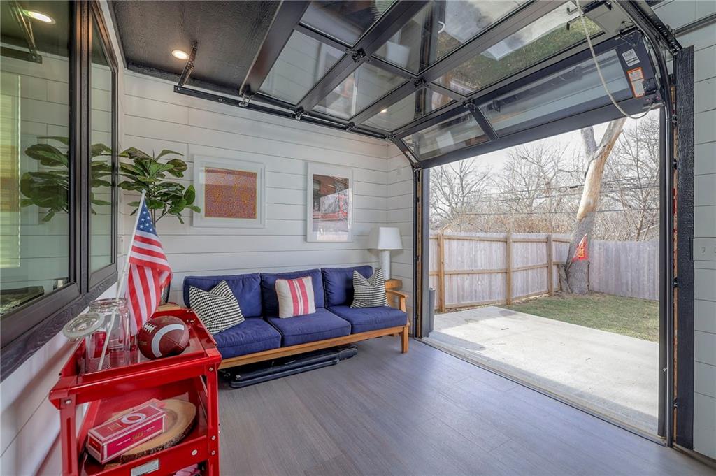 7616 Washington Street