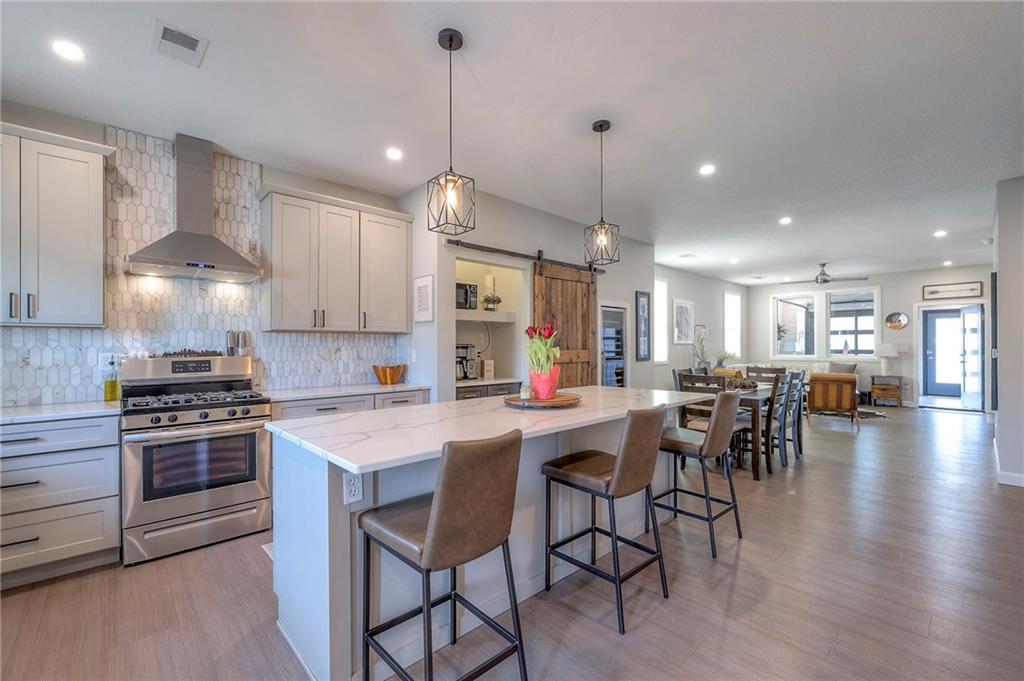 7616 Washington Street