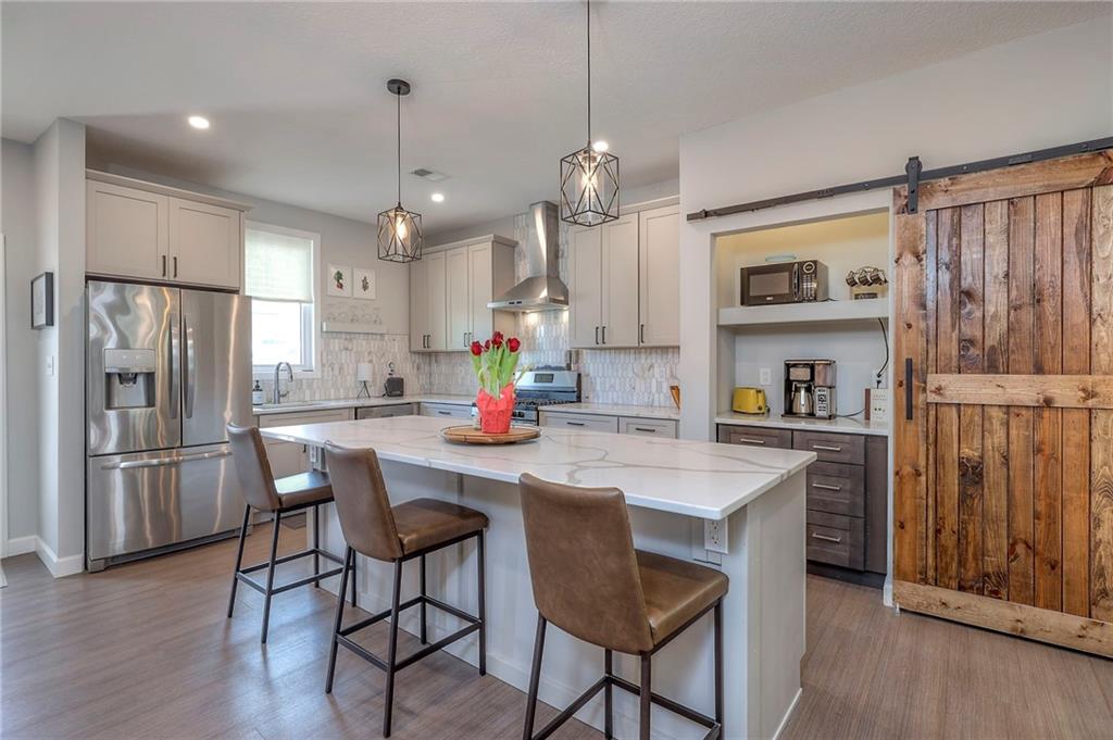 7616 Washington Street