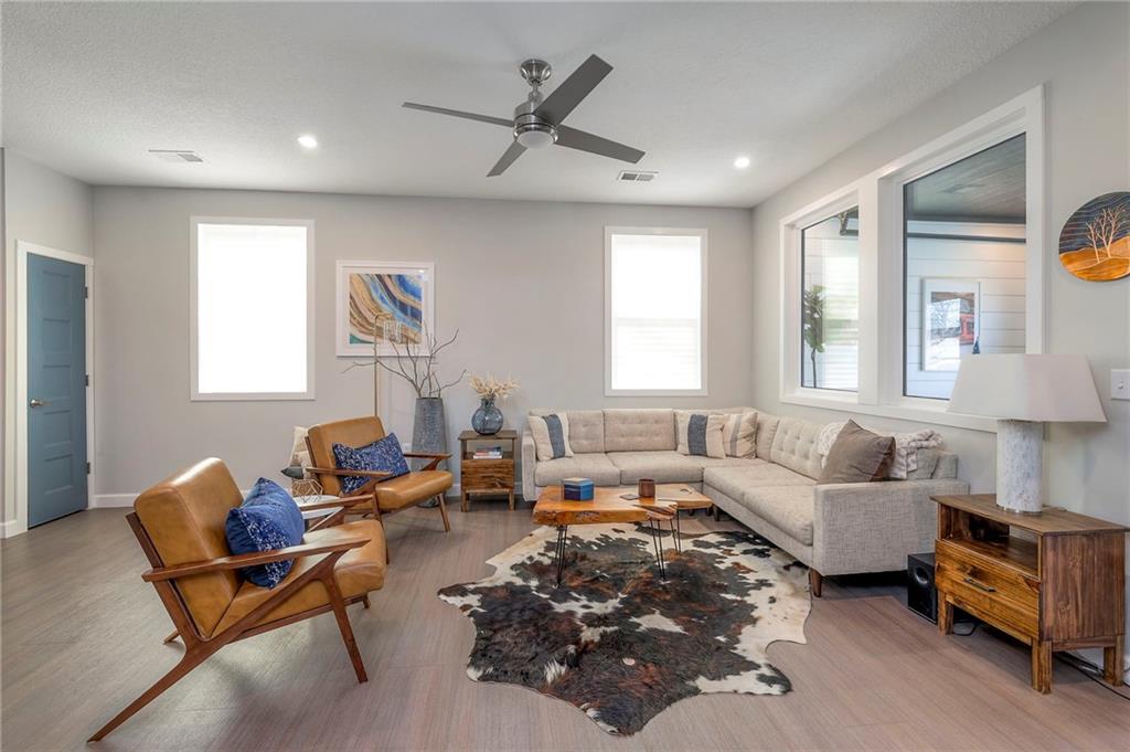 7616 Washington Street