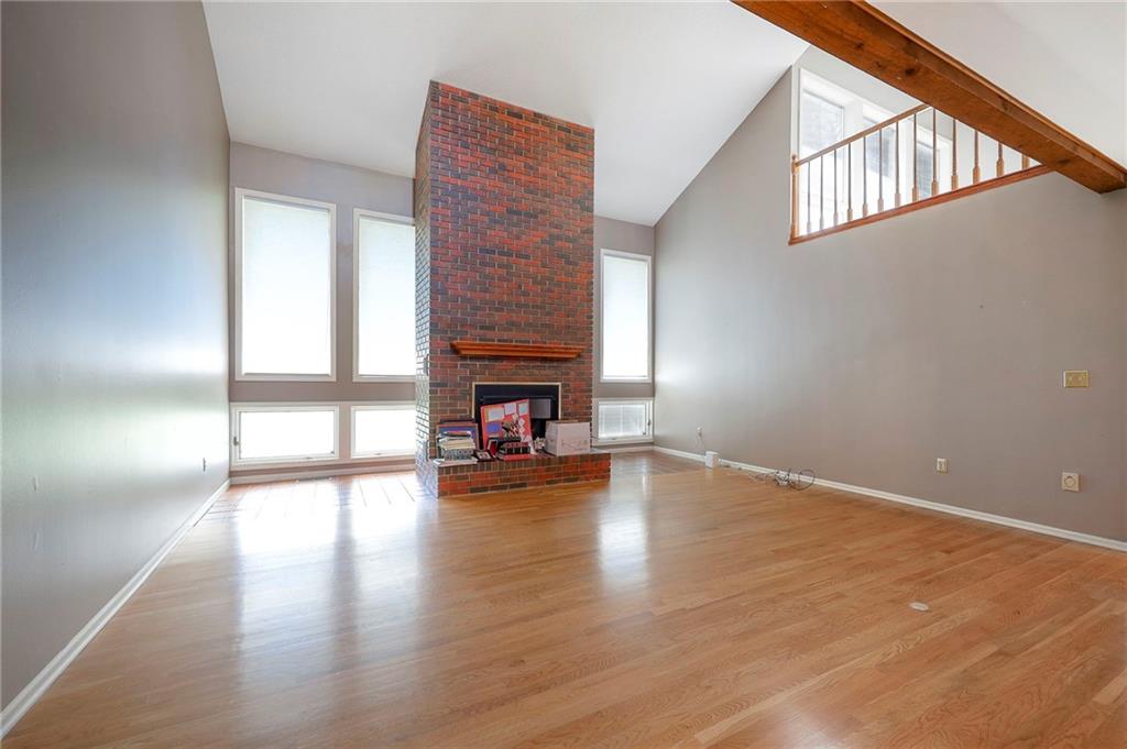 1941 E Frontier Lane