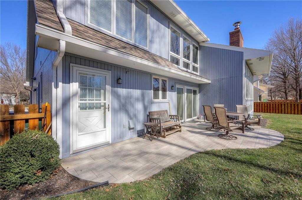 1941 E Frontier Lane