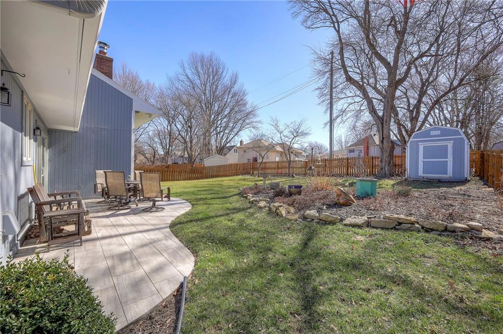 1941 E Frontier Lane