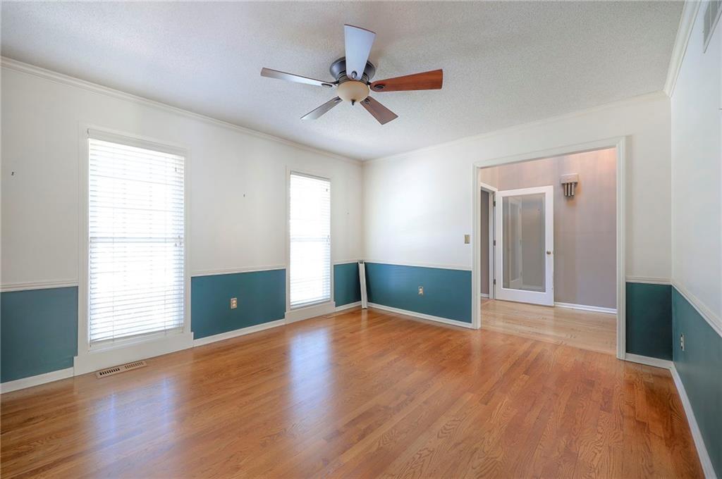 1941 E Frontier Lane